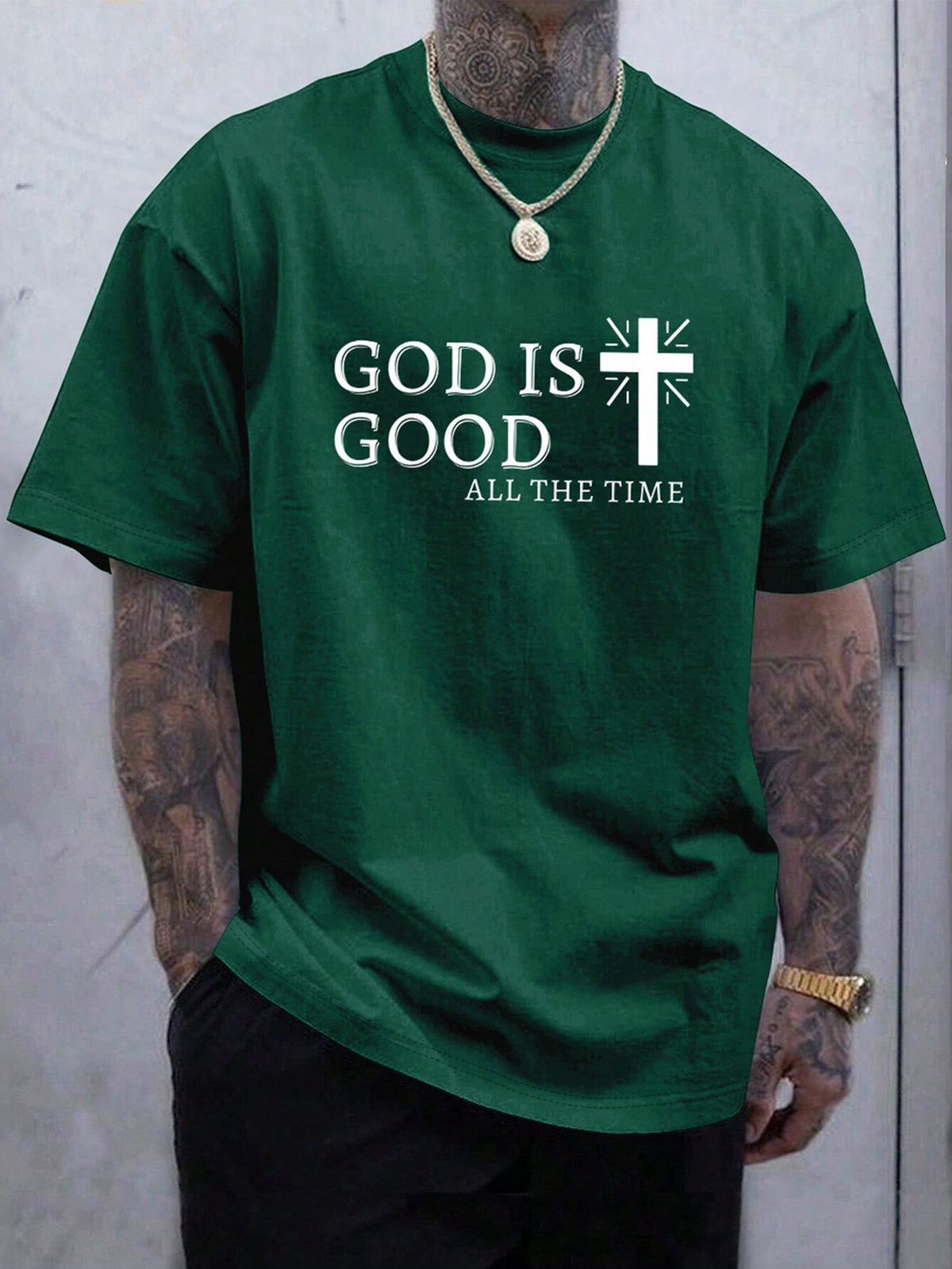 CAMISETA HOMBRE VERDE GOD IS GOD ALL THE TIME