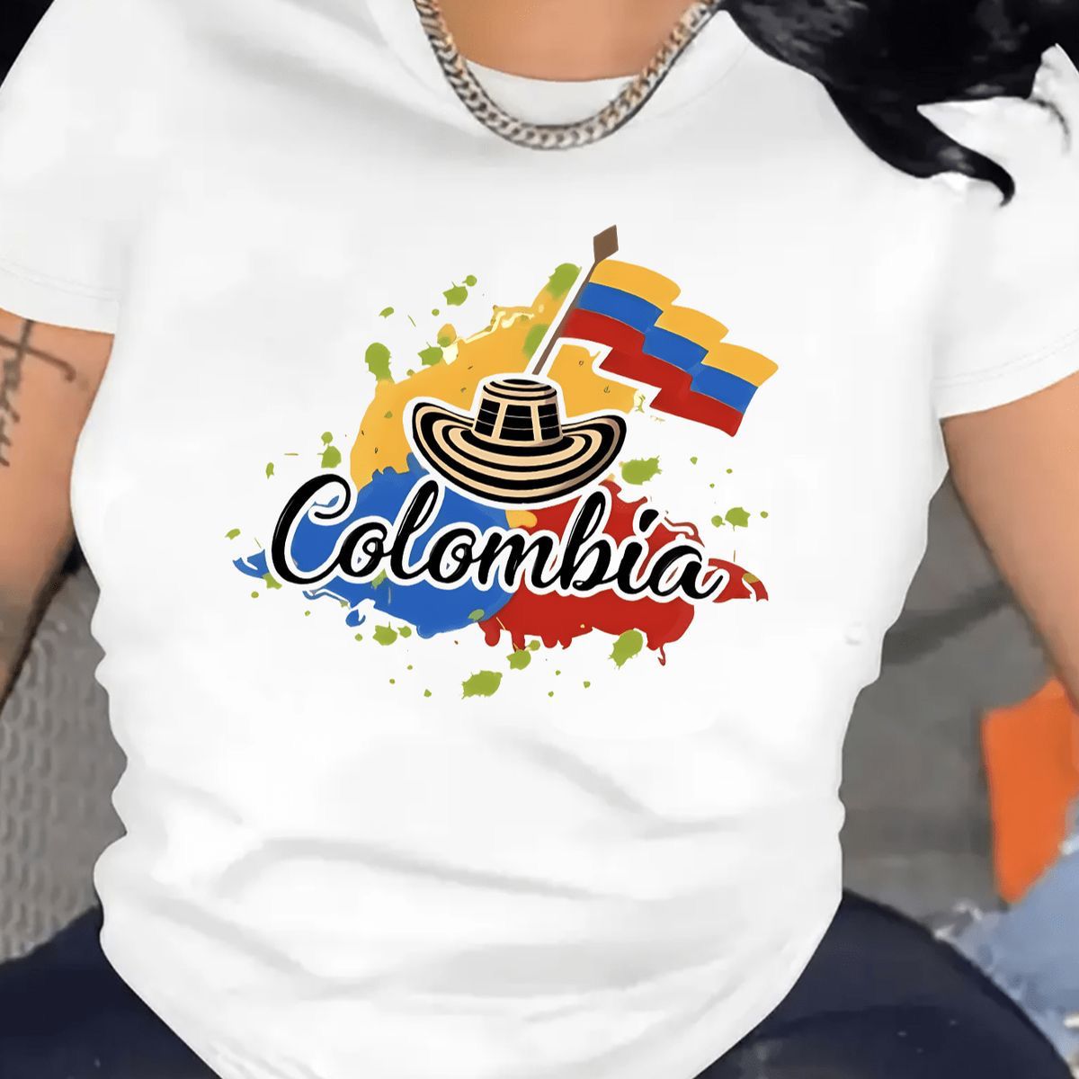 CAMISETA BLANCA DAMA SOMBRERO COLOMBIA