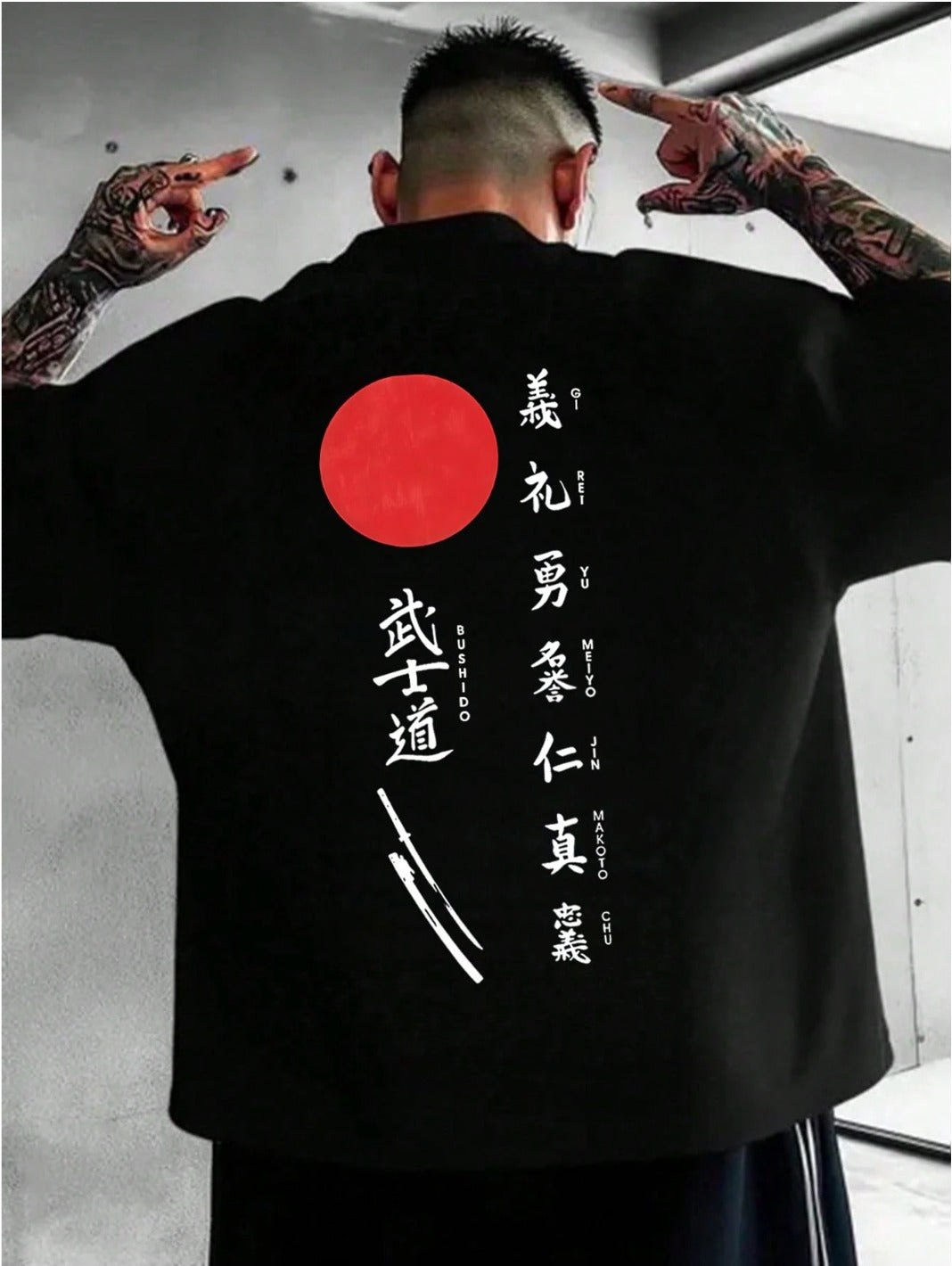 CAMISETA NEGRA HOMBRE JAPONESE