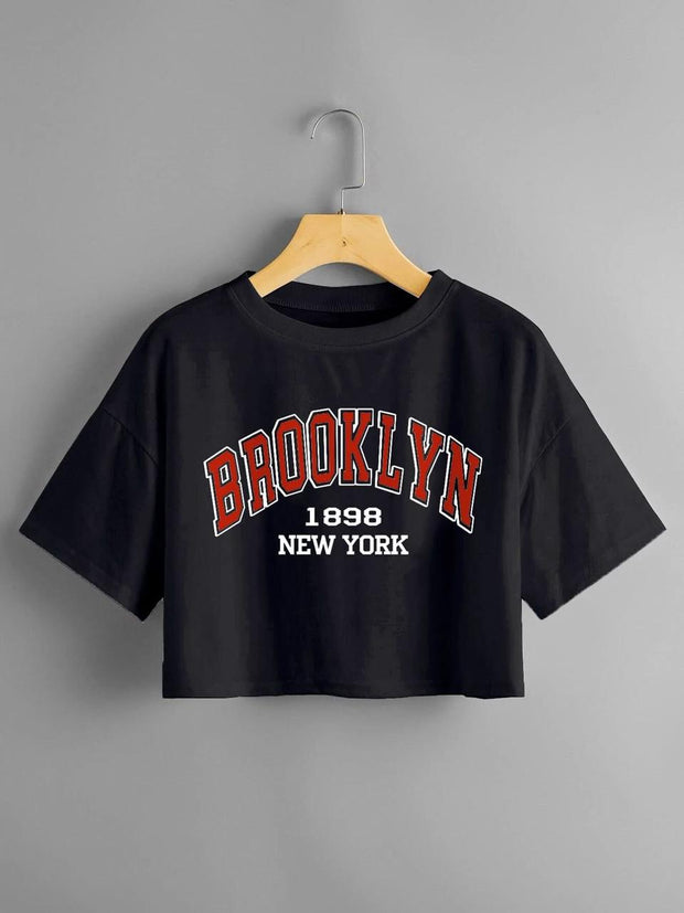 CAMISETA NEGRA CROP BROOKLYN 1898 NEW YORK