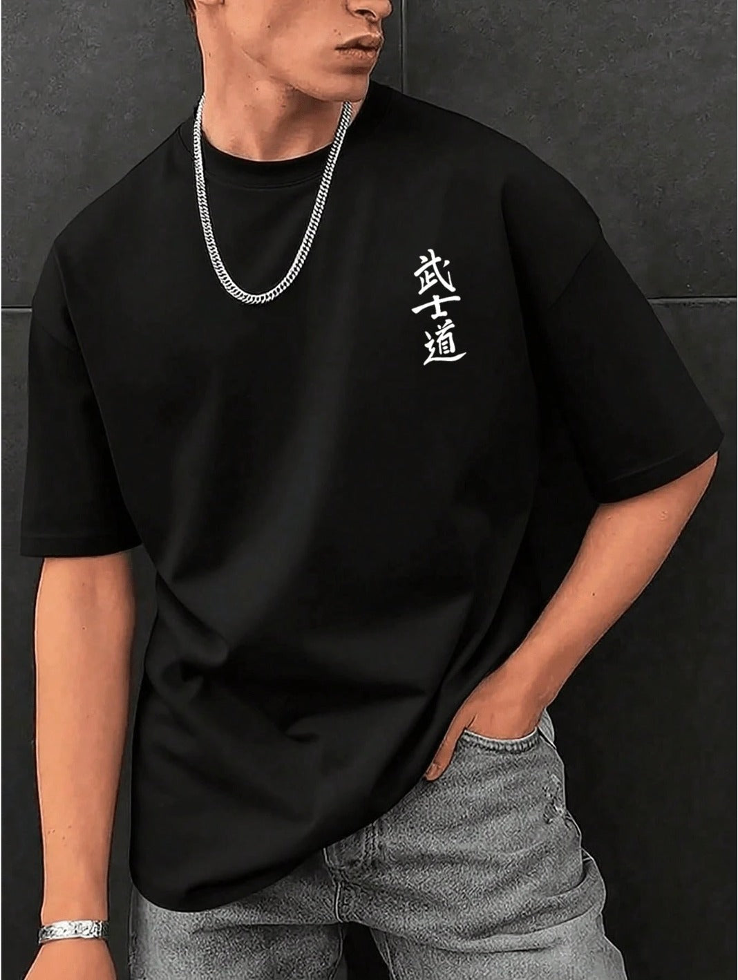 CAMISETA NEGRA  HOMBRE JAPONESE